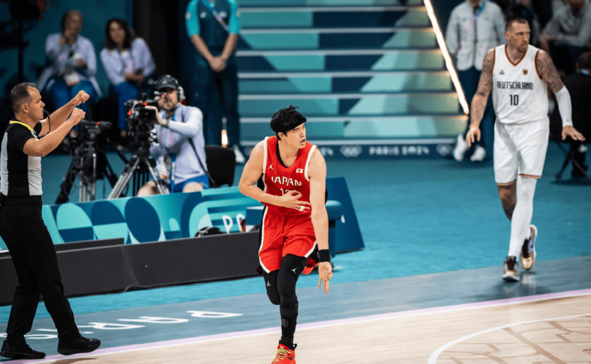 星空体育官方入口-关于浙江队加时末段刷新队史纪录；志在NBA常规赛名次提升；话题不断；纪律约束更严格的信息